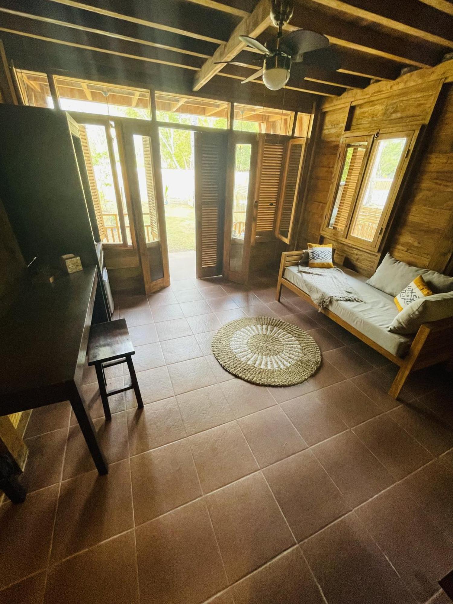 Saja Cottage, Gili Meno Exterior photo